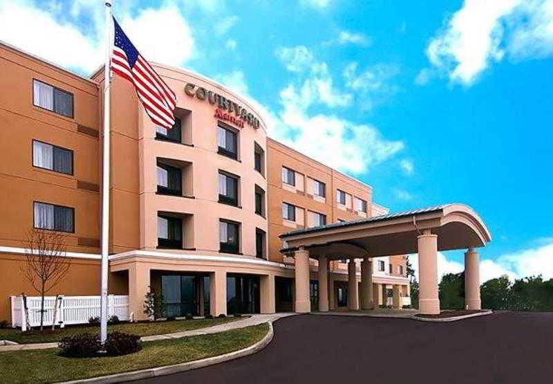 Courtyard Hartford